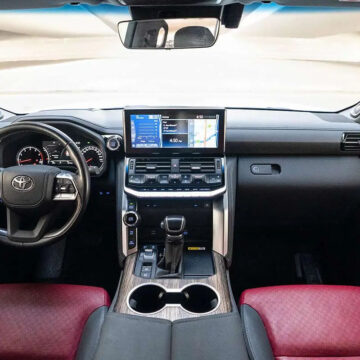Toyota Land Cruiser white 2 1 78