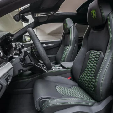 Lamborghini Urus 3 3 16
