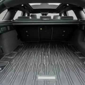 Range Rover Velar Santorini 3 3 27