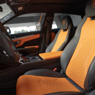 Lamborghini Urus red 6 3 52