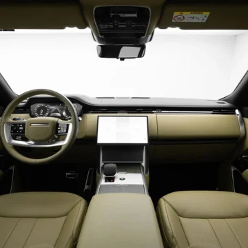 Range Rover Vogue Santorini 2025 7 7 40